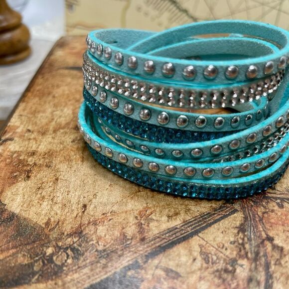 Soft leather bands in 10 gorgeous colors. Bracelet, Wristband, Leather Wrap. New - Picture 3 of 7